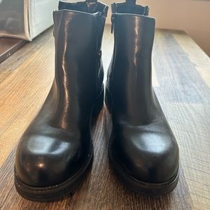 Black Chunky Boots with Zippers - Yaya by Hotiç made in Turkey